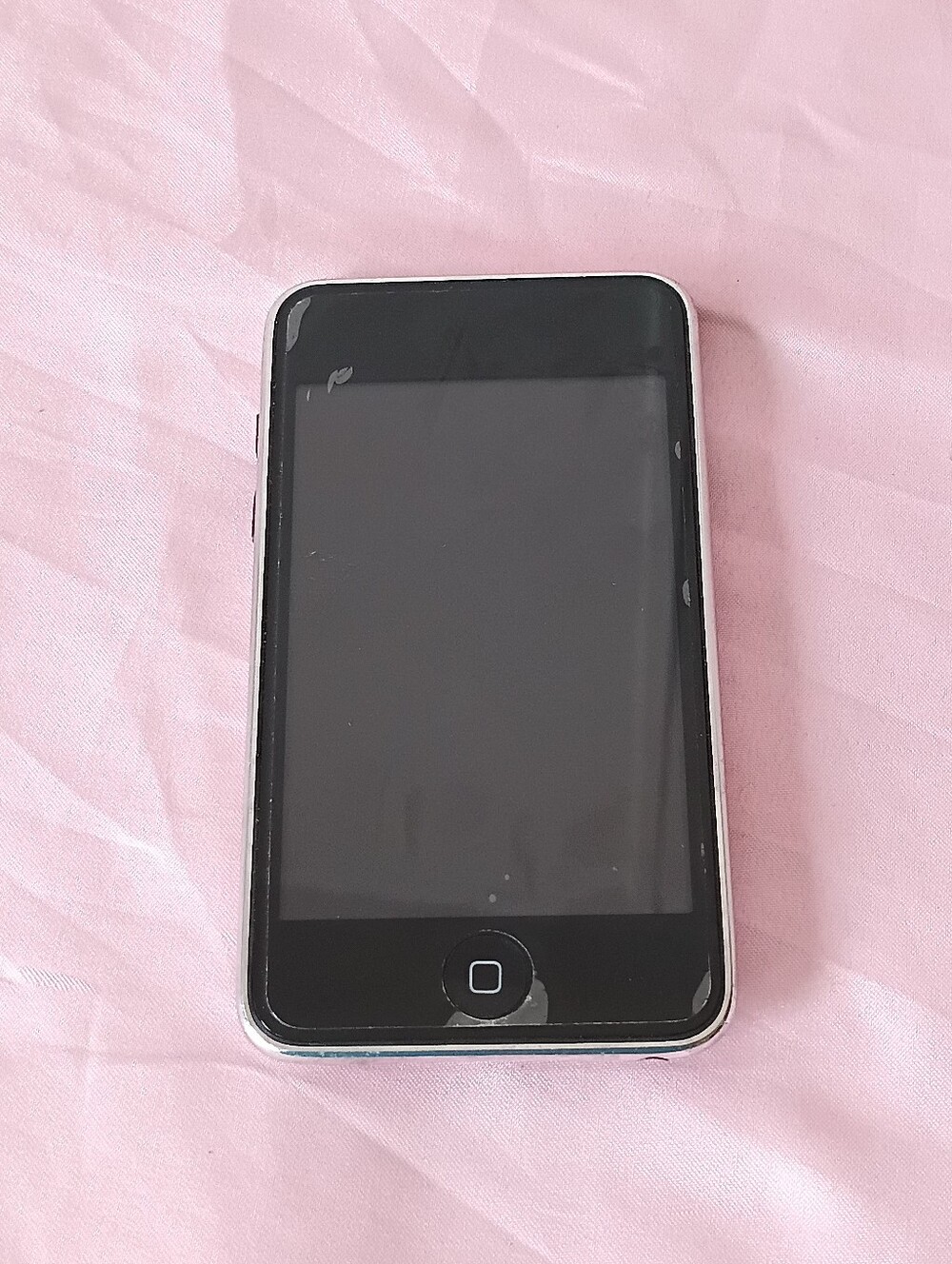 Apple iPod Touch 3rd Gen 32GB A1318 Black Touchscreen Media Player " NOT TESTED"